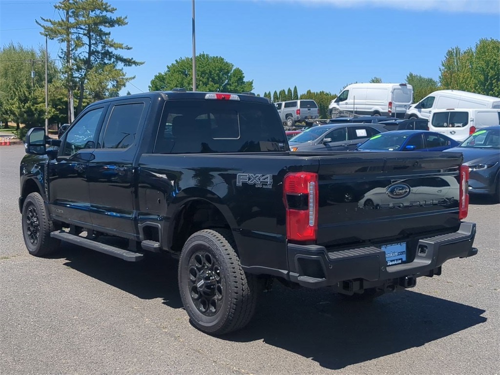 2025 Ford F-350 XLT photo 3
