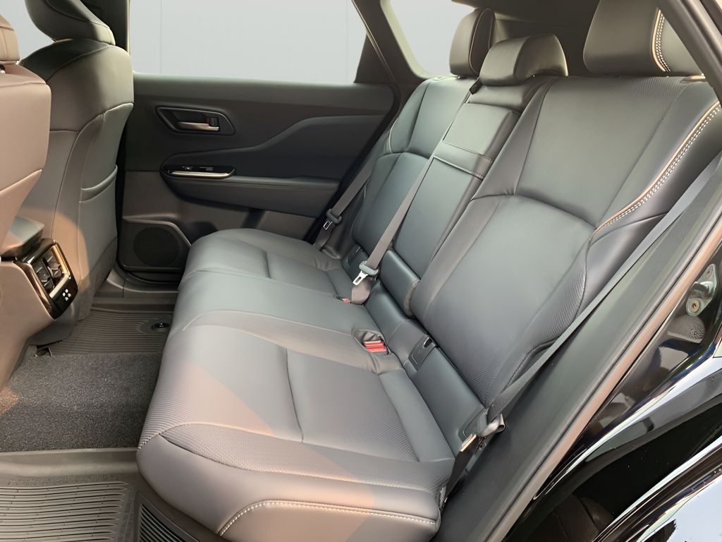2025 Toyota Crown Signia XLE photo 10