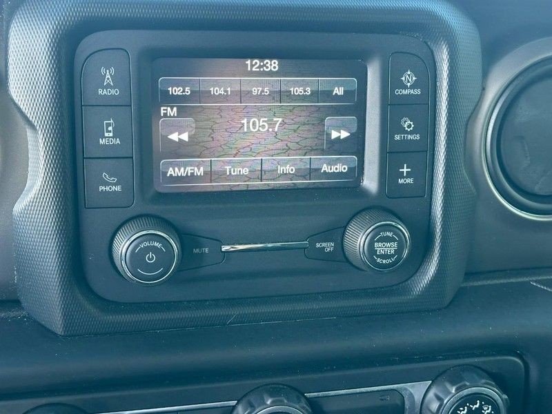 2019 Jeep Wrangler Sport S photo 16