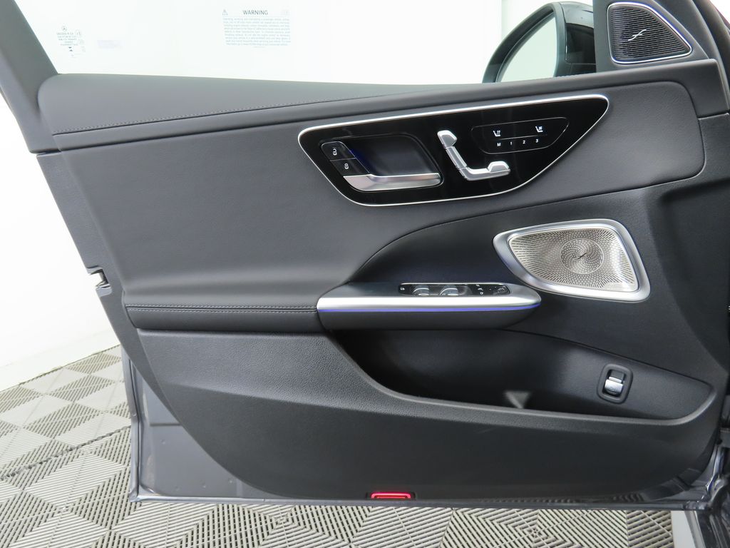 2025 Mercedes Benz C 300 4MATIC photo 24