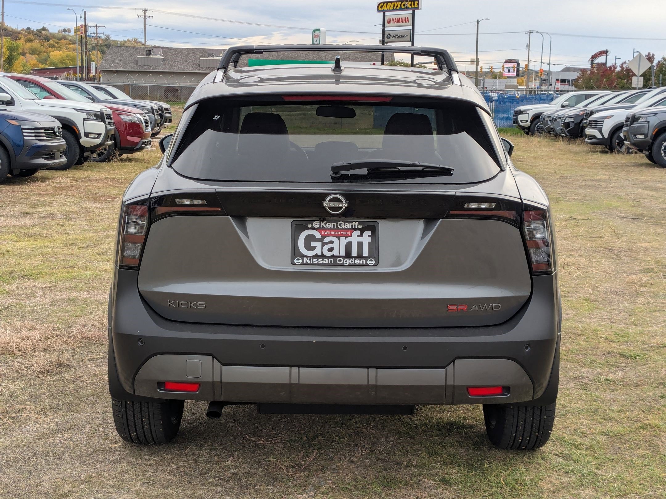 2026 Nissan Kicks SR photo 4