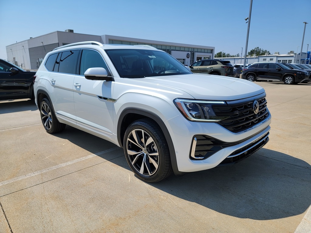 2026 Volkswagen Atlas SEL Premium R-Line's photo