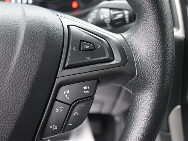 2024 Ford Edge SE photo 2