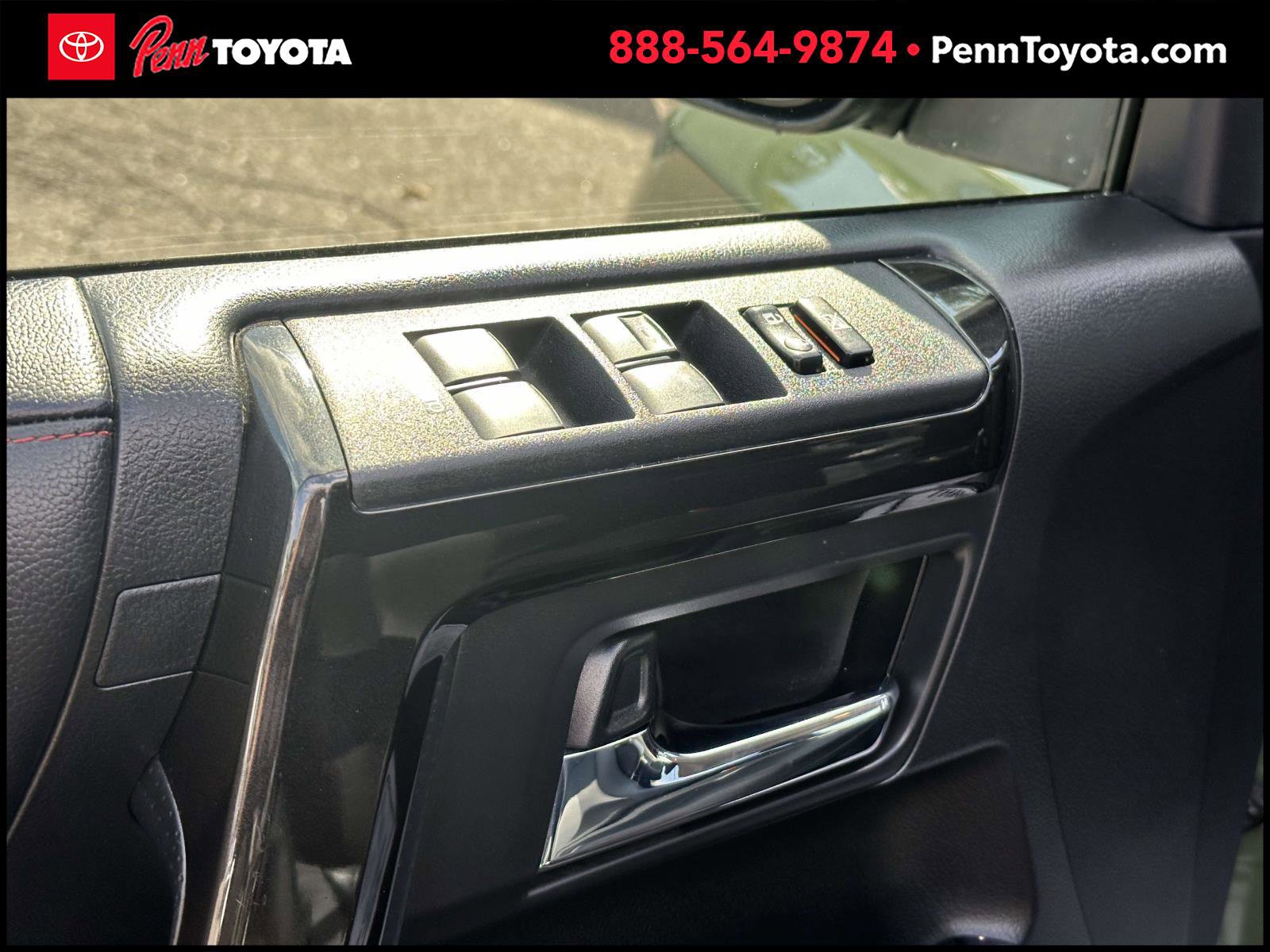 2022 Toyota 4Runner Premium photo 11