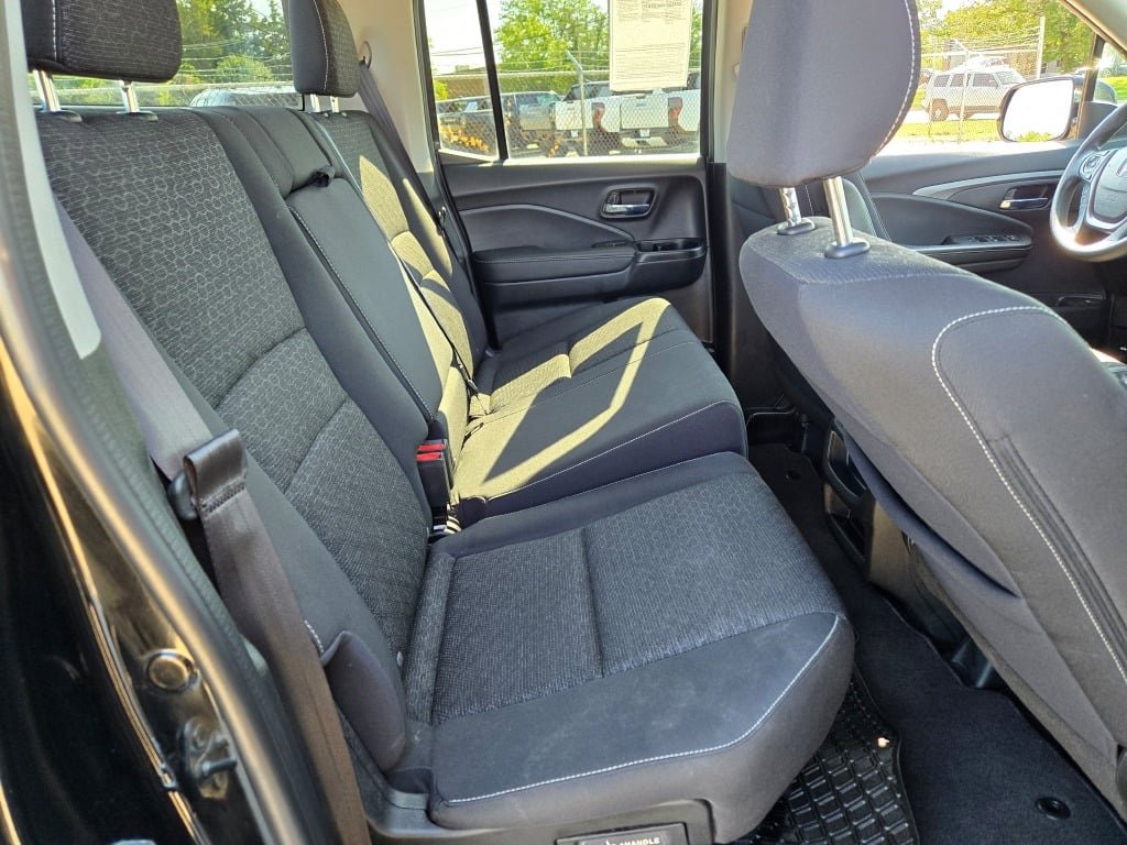 2022 Honda Ridgeline Sport photo 9