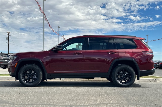 2025 Jeep Grand Cherokee Altitude photo 6
