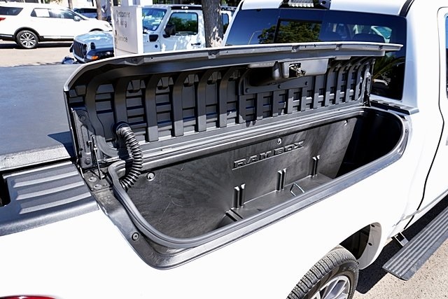 New 2026 Ivory White Tri-Coat Pearl-Coat Exterior Paint RAM Tungsten image 14