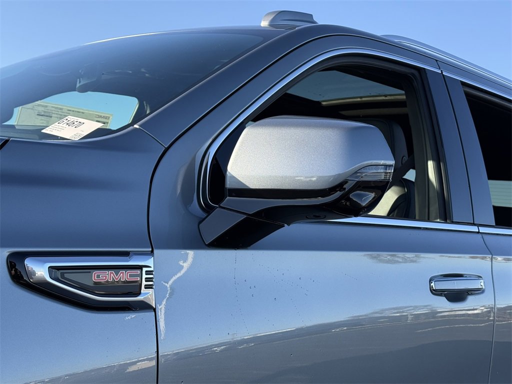 2026 GMC YUKON XL - Image 11