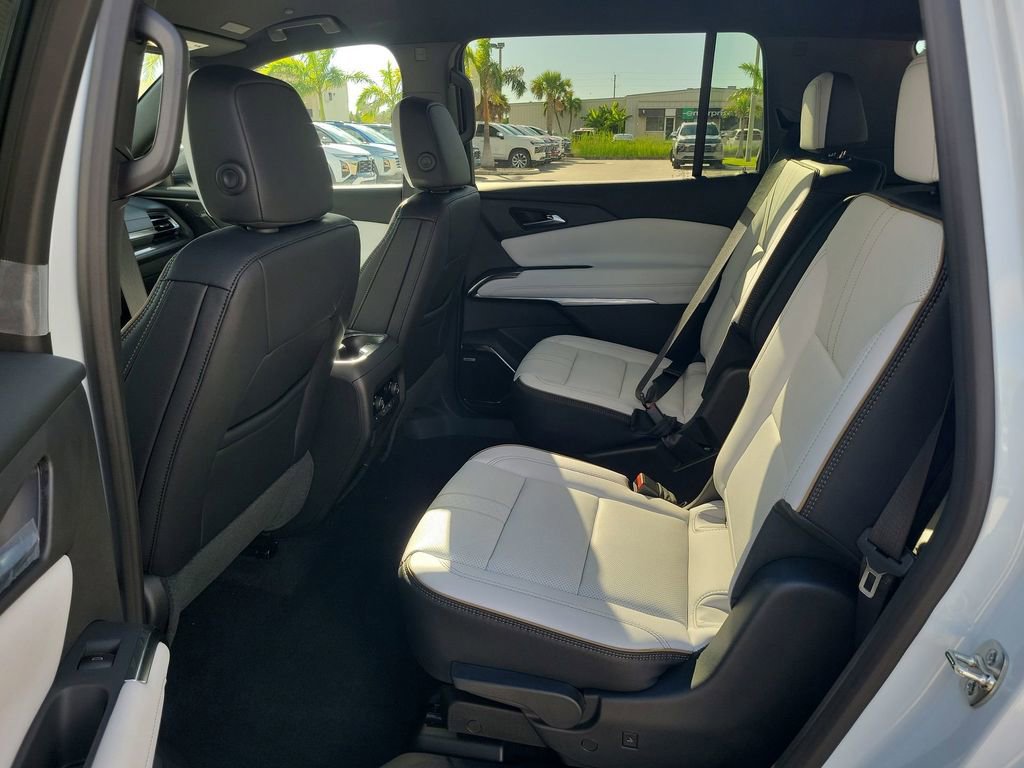 2026 Chevrolet Traverse High Country photo 22