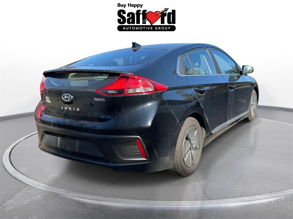 2022 Hyundai Ioniq SE photo 5
