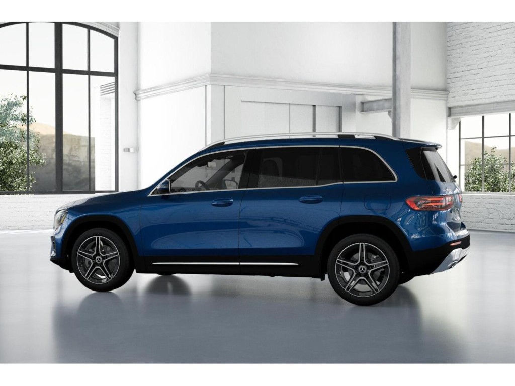 2026 Mercedes Benz GLB 250 photo 31