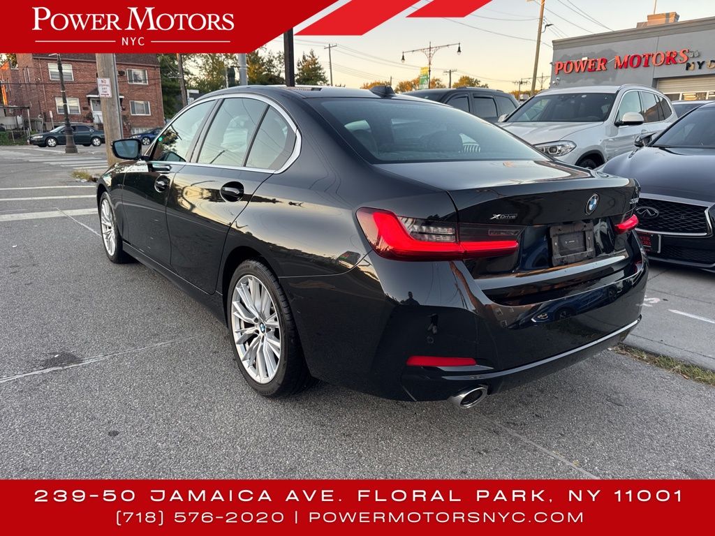 2024 Bmw 330i xDrive photo 2
