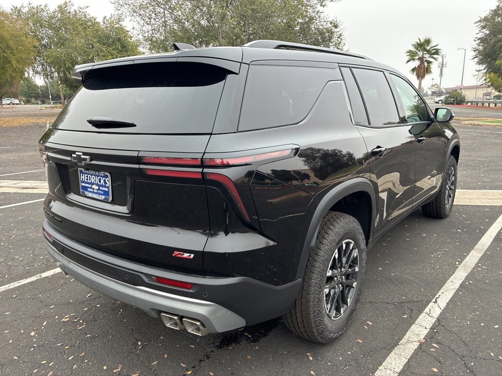 2026 Chevrolet Traverse Z71 photo 2