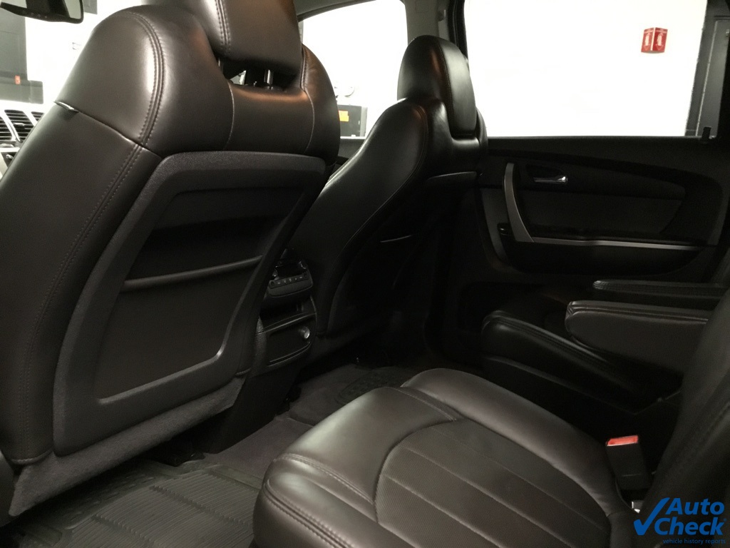 2010 Gmc Acadia photo 26