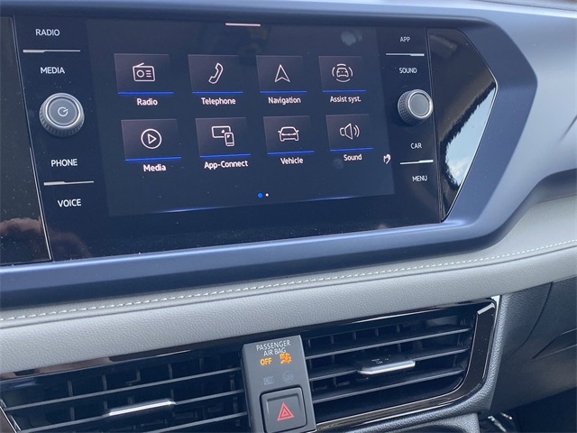 2024 Volkswagen Taos SE photo 15