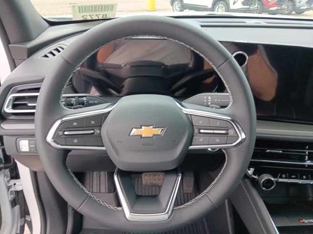 2026 Chevrolet Traverse photo 9