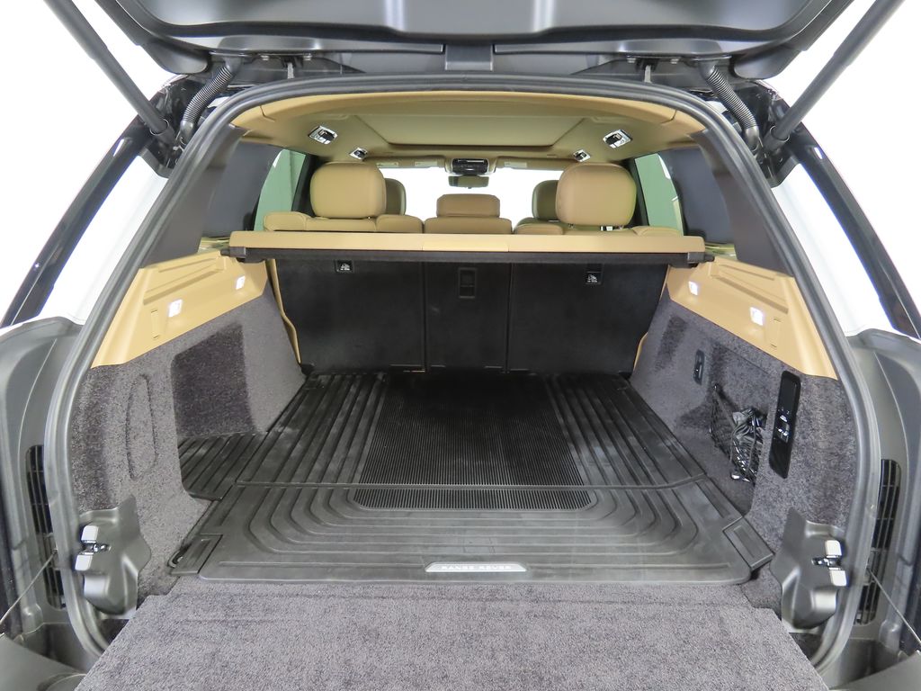 2025 Land Rover Range Rover SE photo 25