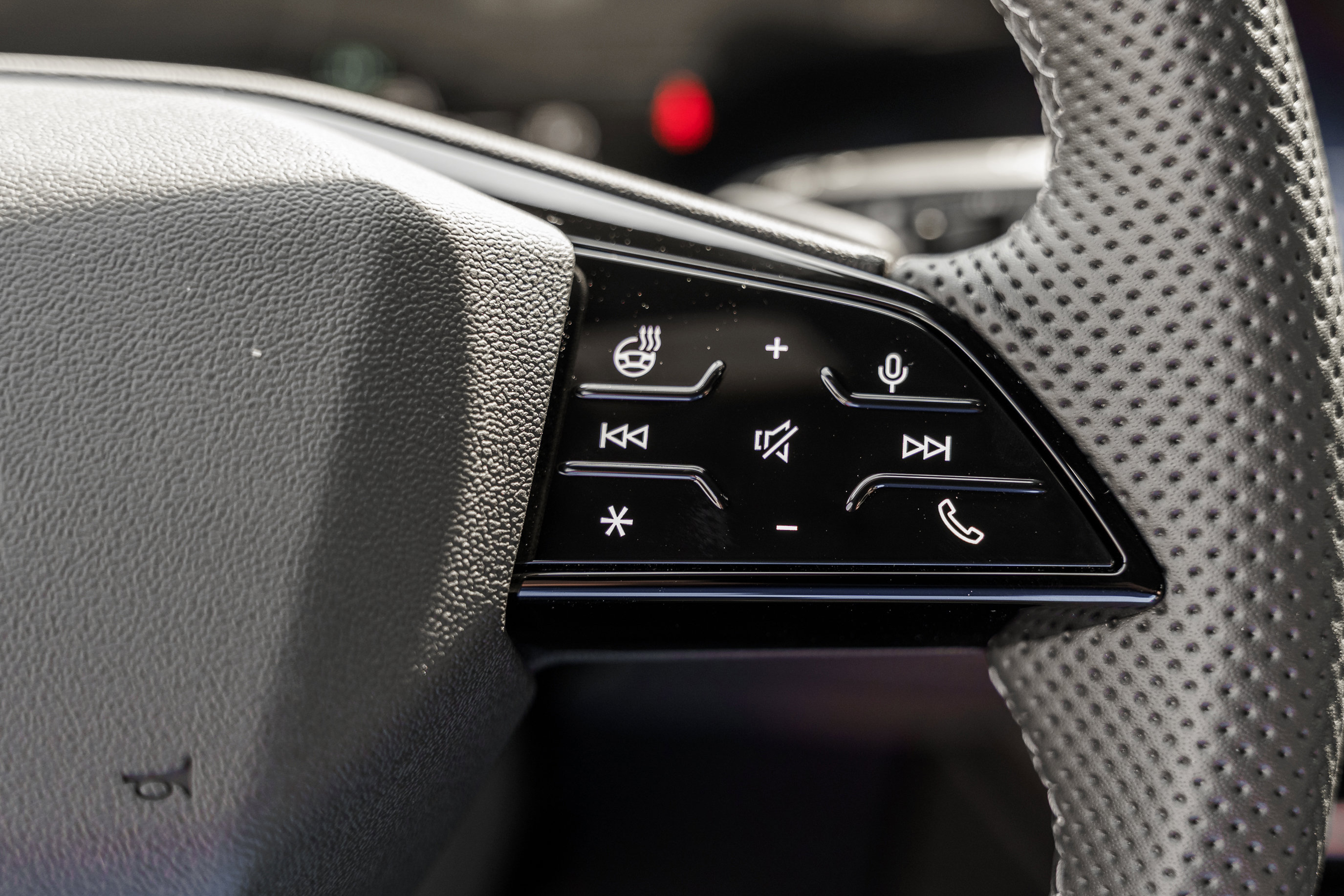 2025 Audi SQ6 photo 19