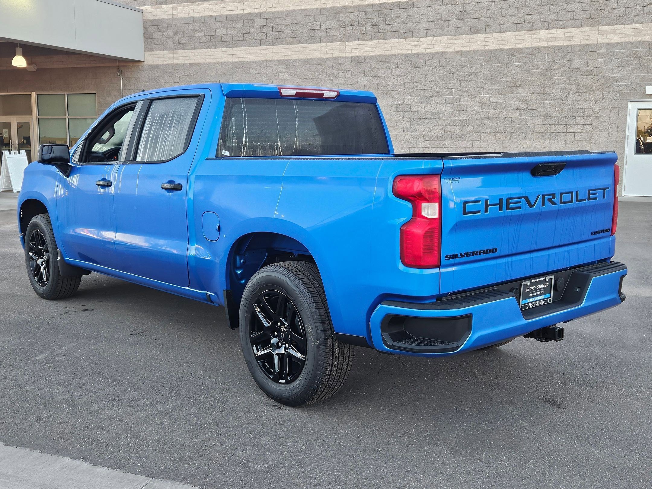 2026 Chevrolet Silverado 1500 Custom photo 3