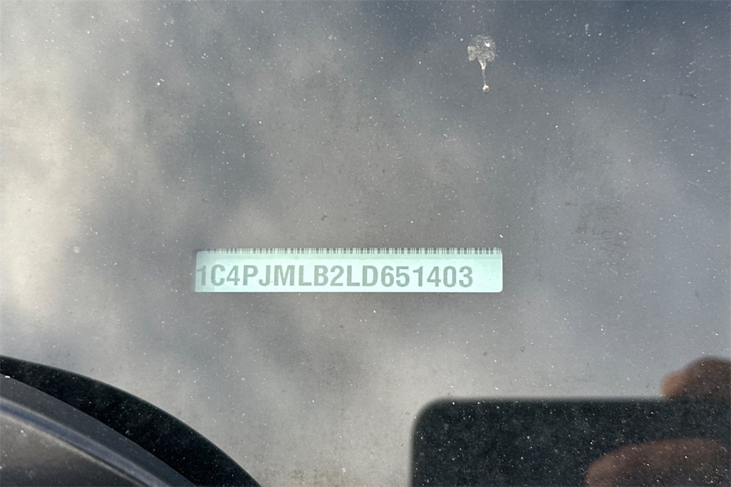2020 Jeep Cherokee Latitude photo 3