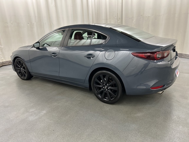 2024 Mazda Mazda3 2.5 s Carbon photo 3