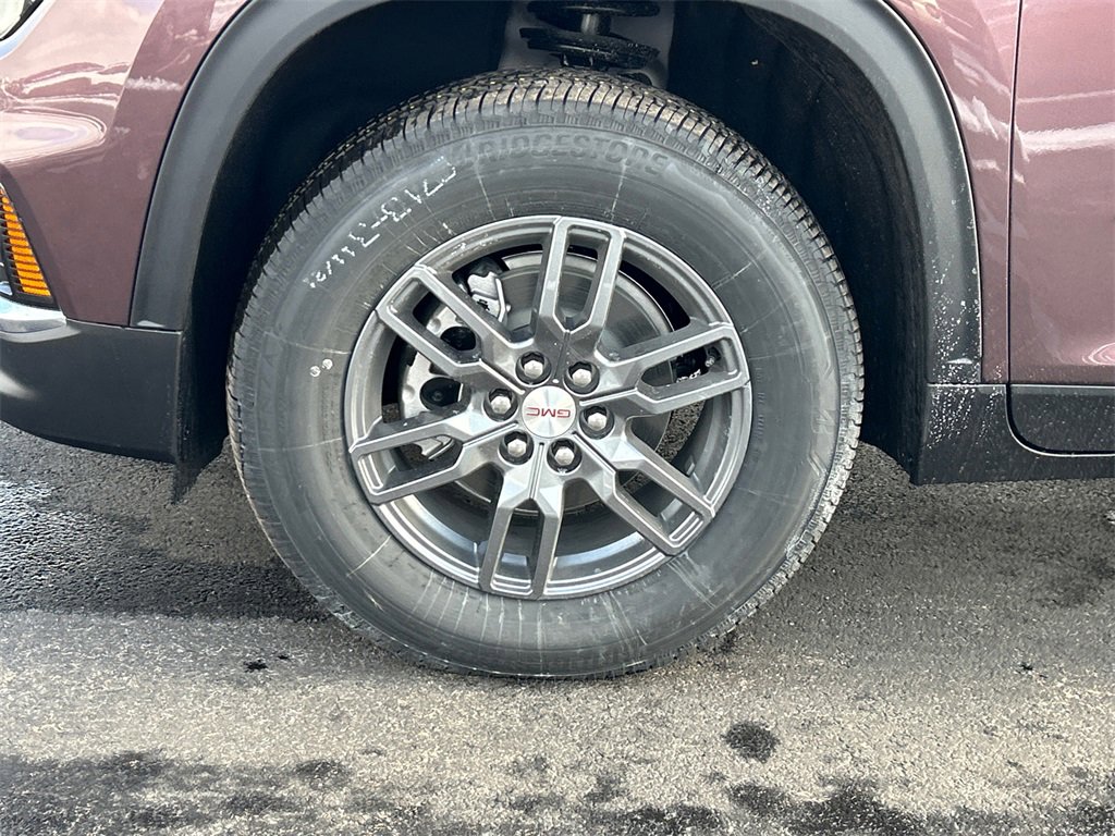 2026 GMC ACADIA - Image 10