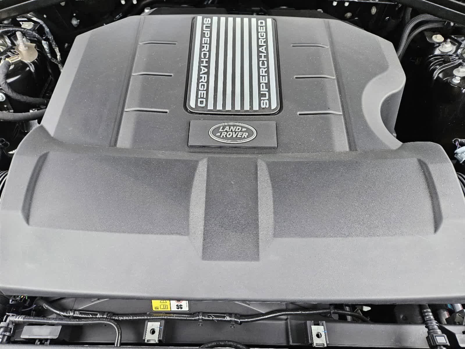 2025 Land Rover Defender 110 X-Dynamic SE photo 28