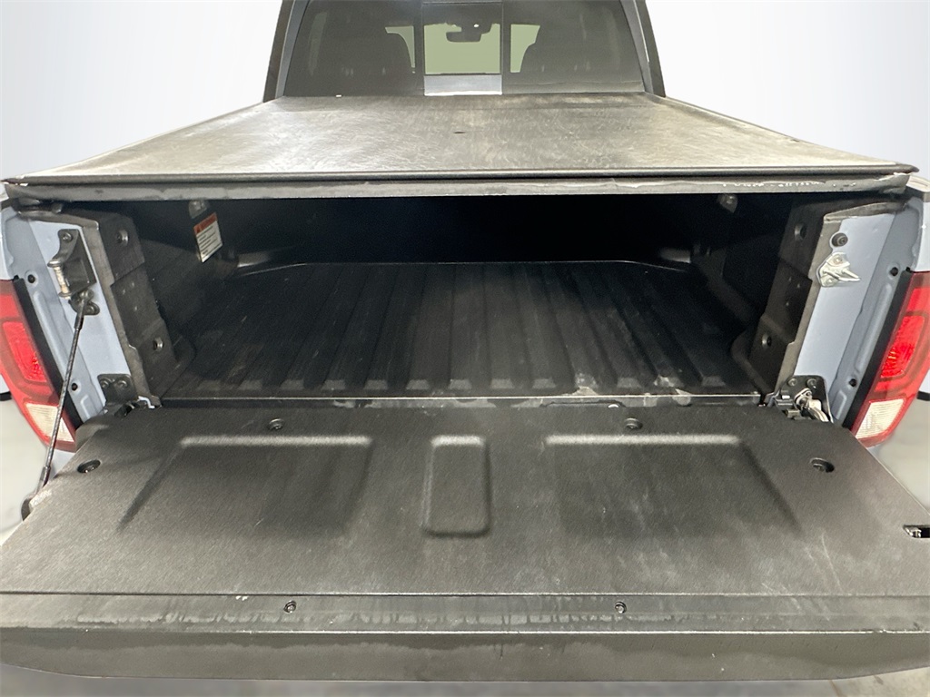 2023 Honda Ridgeline Black Edition photo 16