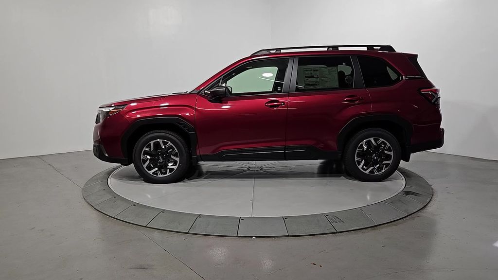 2025 Subaru Forester Premium photo 2