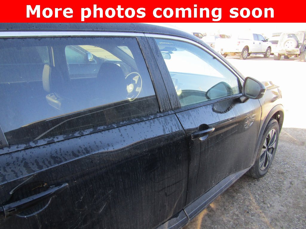 2023 Nissan Rogue SV photo 4