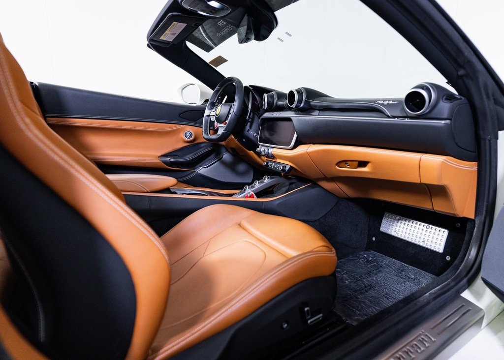 Certified Used 2020 Bianco Avus Ferrari Base image 21