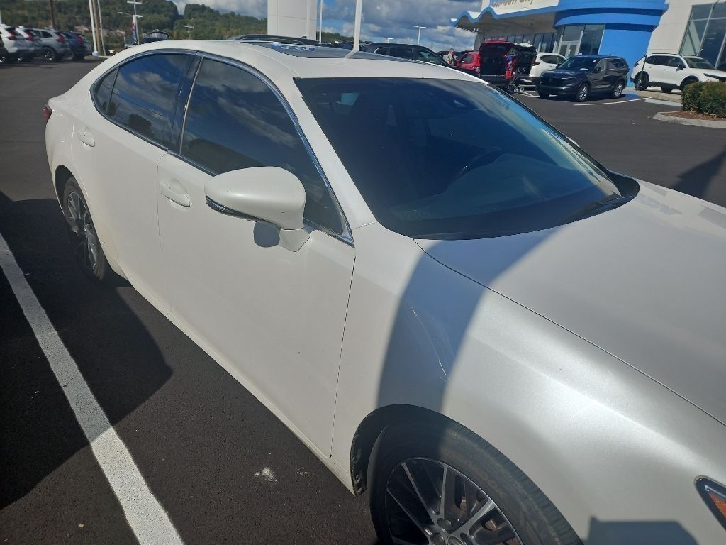 2017 Lexus ES 350 Base photo 3