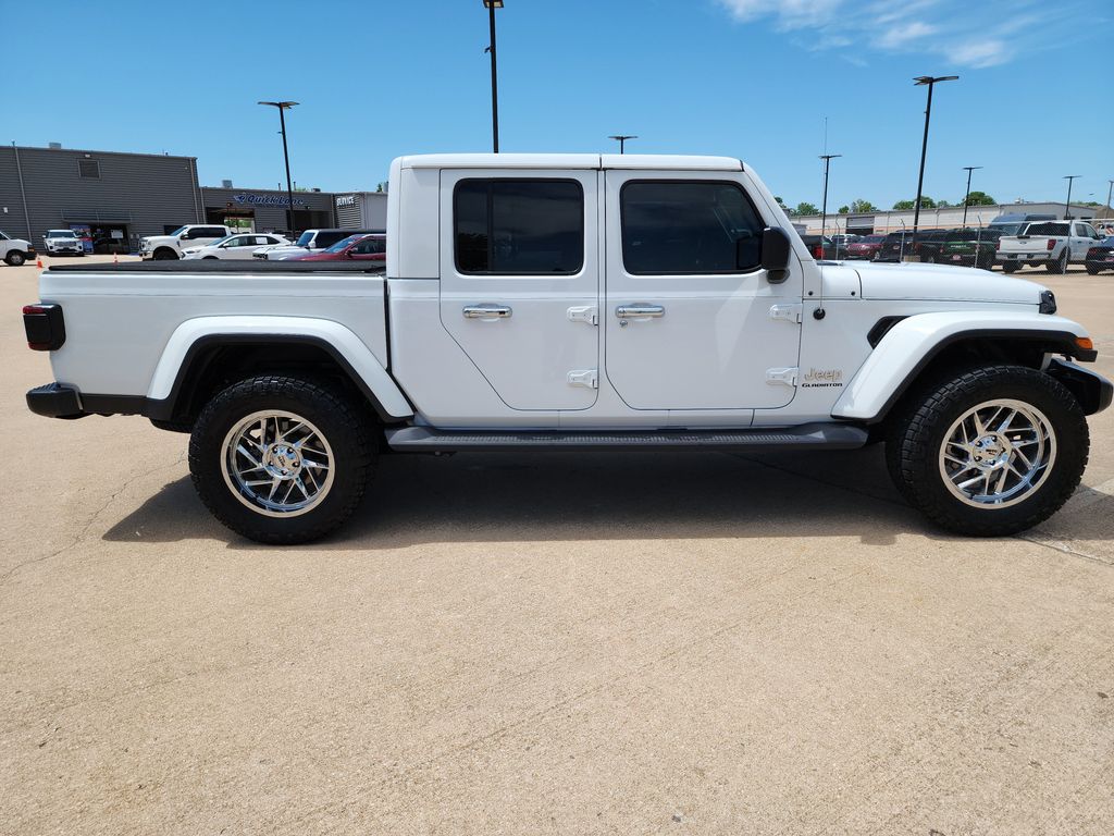 2021 Jeep Gladiator Overland photo 3