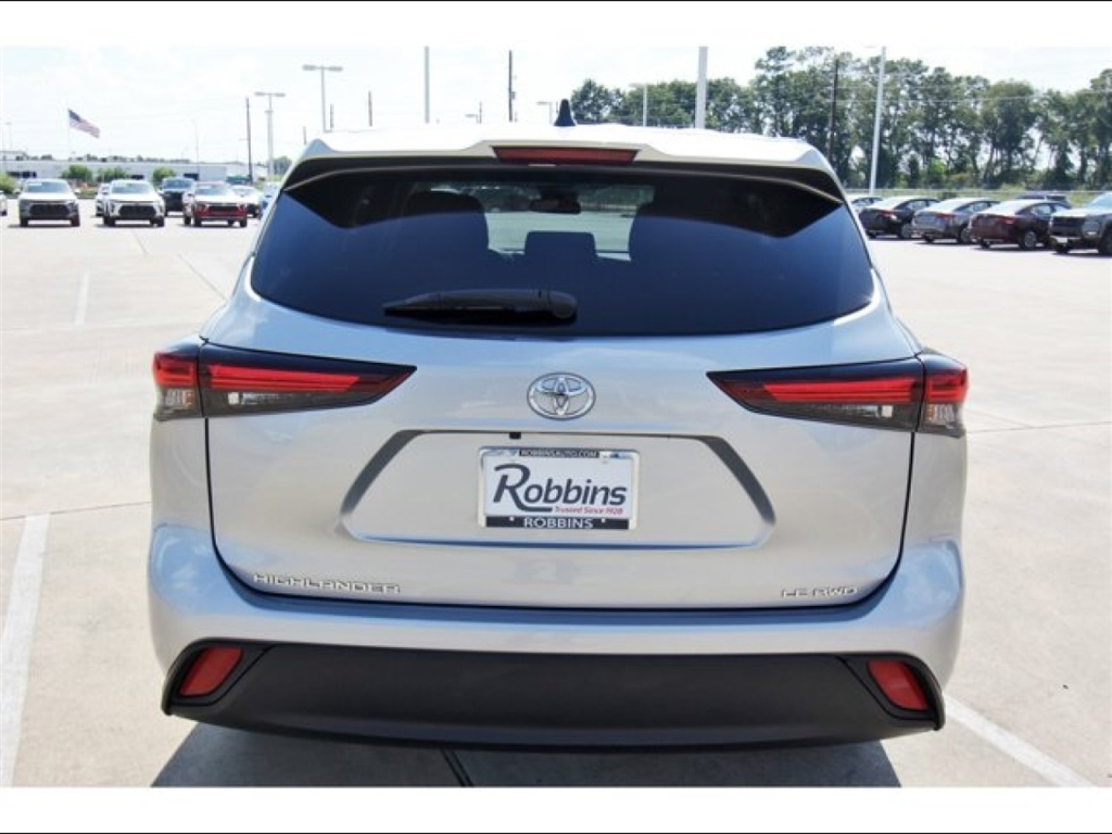 2024 Toyota Highlander LE - 4