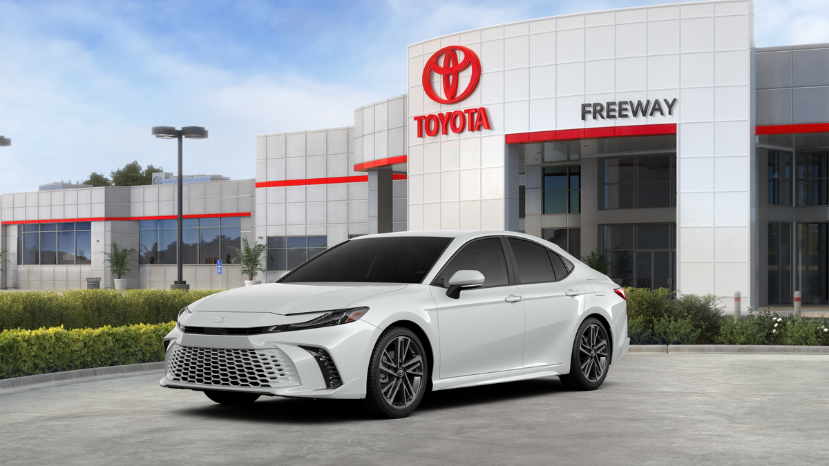 2026 Toyota Camry XSE's photo
