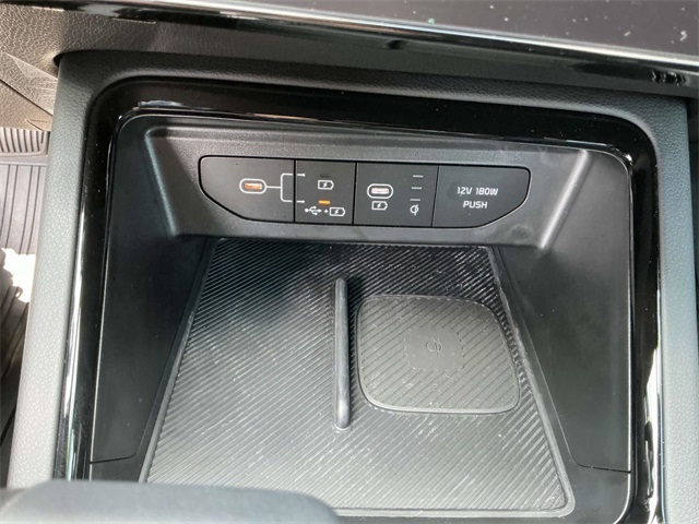 2025 Kia K5 GT-Line photo 21