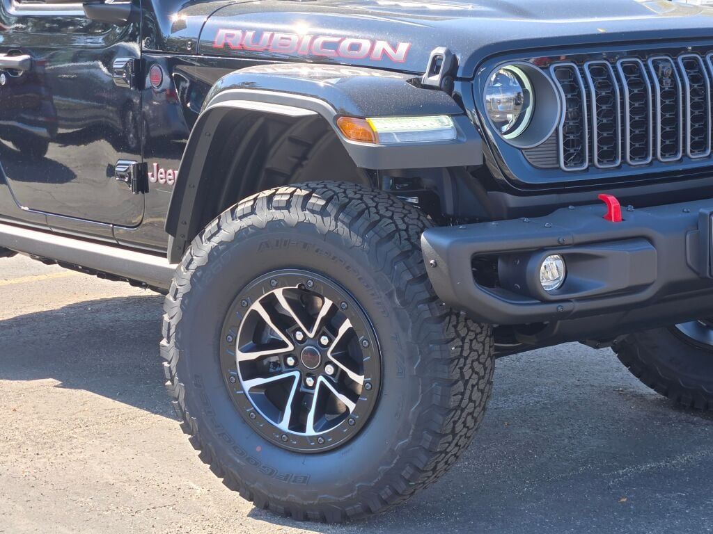 2025 Jeep Wrangler Rubicon X photo 2