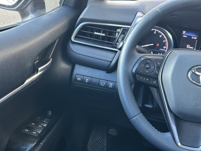2020 Toyota Camry SE photo 15