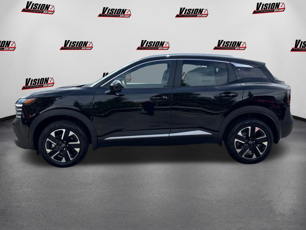 2025 Nissan Kicks SV photo 7