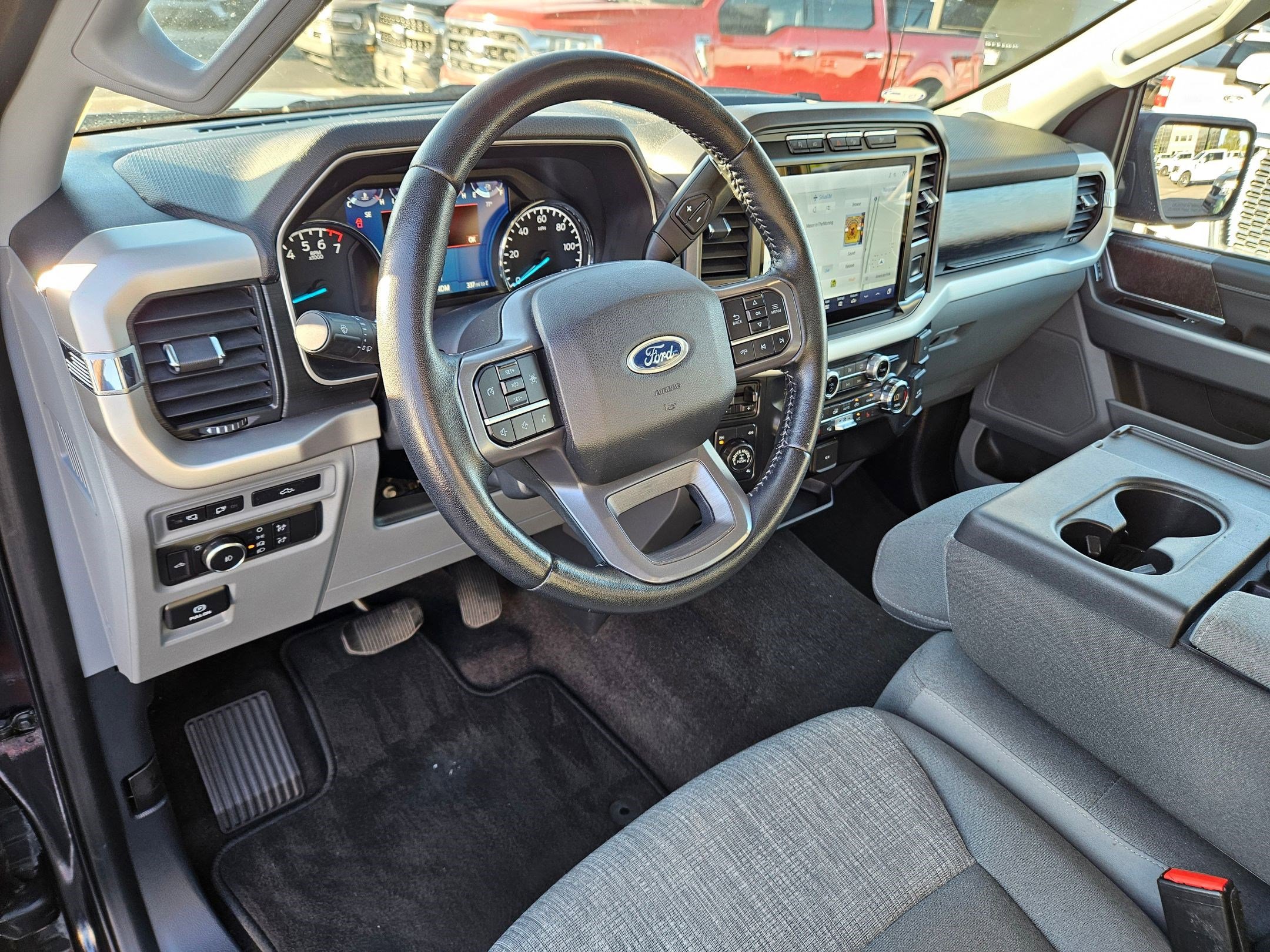 2021 Ford F-150 XLT photo 11