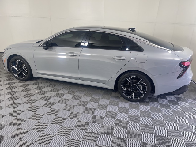 2025 Kia K5 GT-Line photo 12