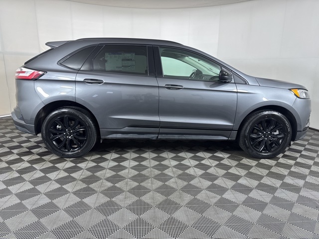 スティーブ・フィールド　 　　SILVER GRAE New 2024 Ford Edge SE 4D Sport Utility in Kalispell #24F17