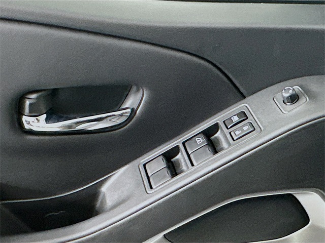 2025 Nissan Frontier SV photo 13
