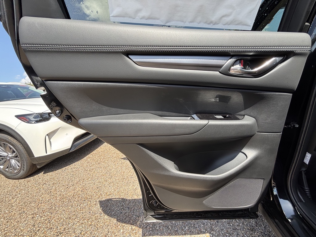 2025 Mazda CX-5 2.5 Select photo 16