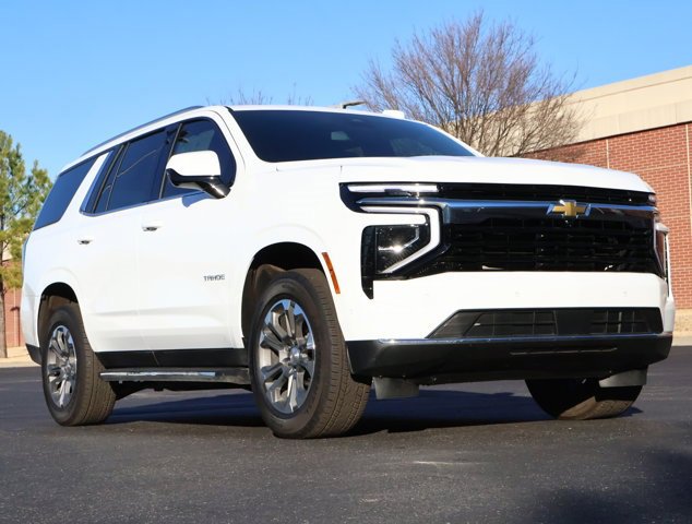 2025 Chevrolet Tahoe LS's photo