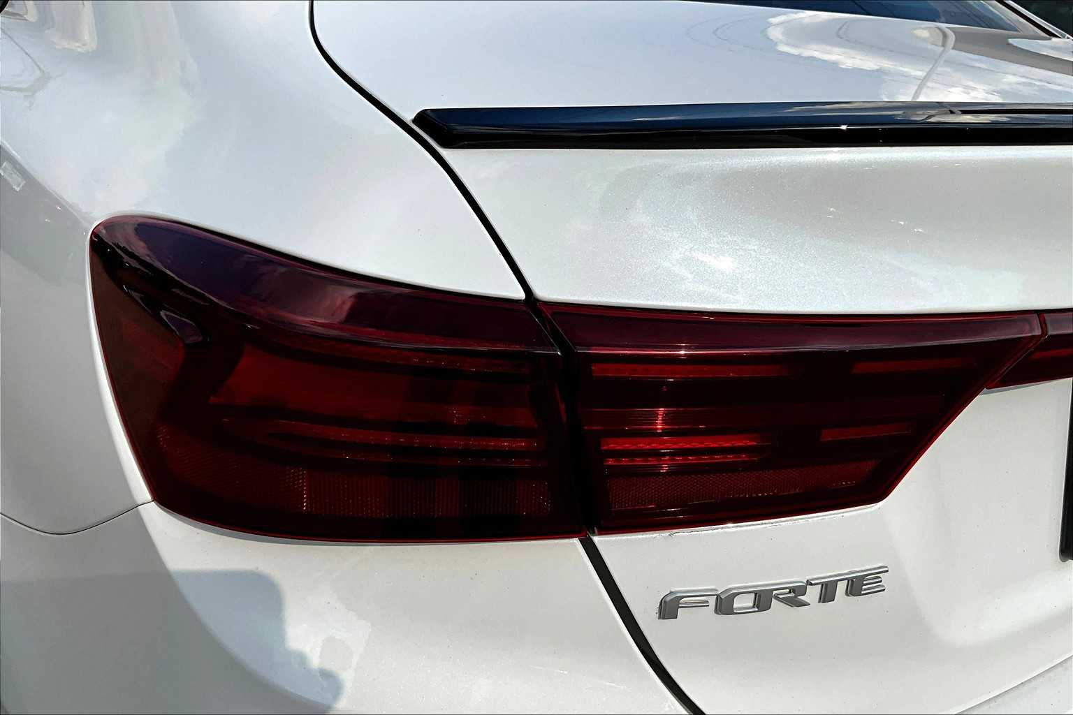 2023 Kia Forte GT photo 25