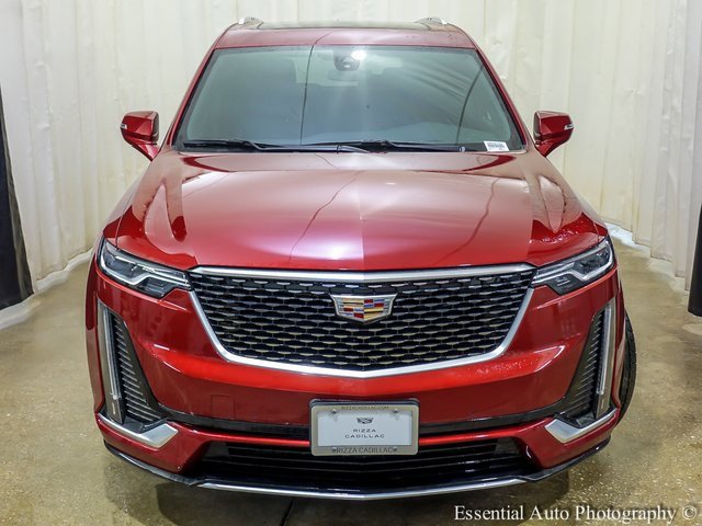 2025 Cadillac XT6 Luxury photo 4