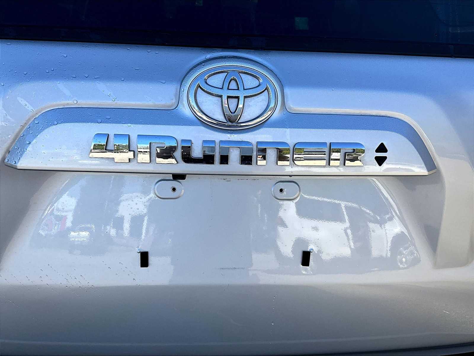 2024 Toyota 4Runner SR5 Premium photo 28