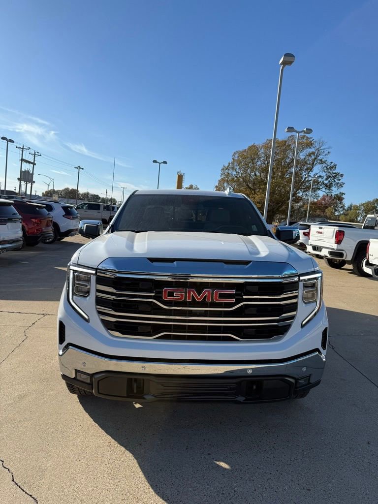 2026 Gmc Sierra 1500 SLT photo 3