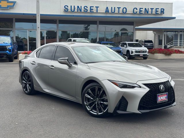 2021 Lexus IS 350 F SPORT photo 3